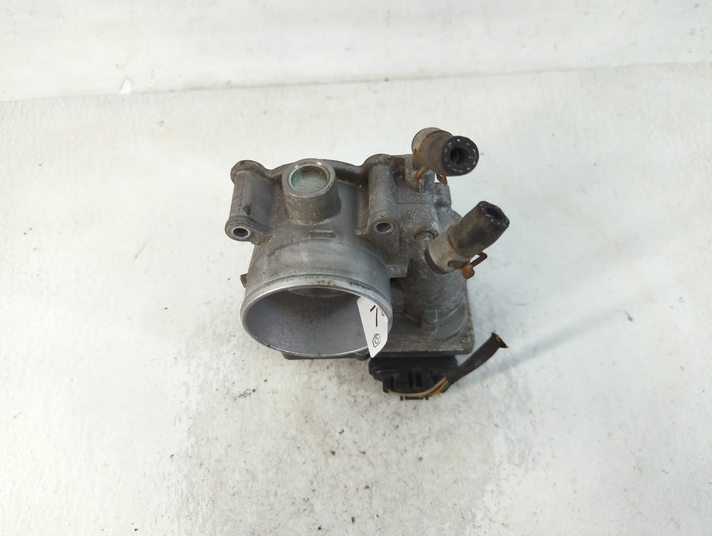 2012-2019 Kia Soul Throttle Body P/N:35100-2E000 Fits Fits 2012 2013 2014 2015 2016 2017 2018 2019 OEM Used Auto Parts - Oem