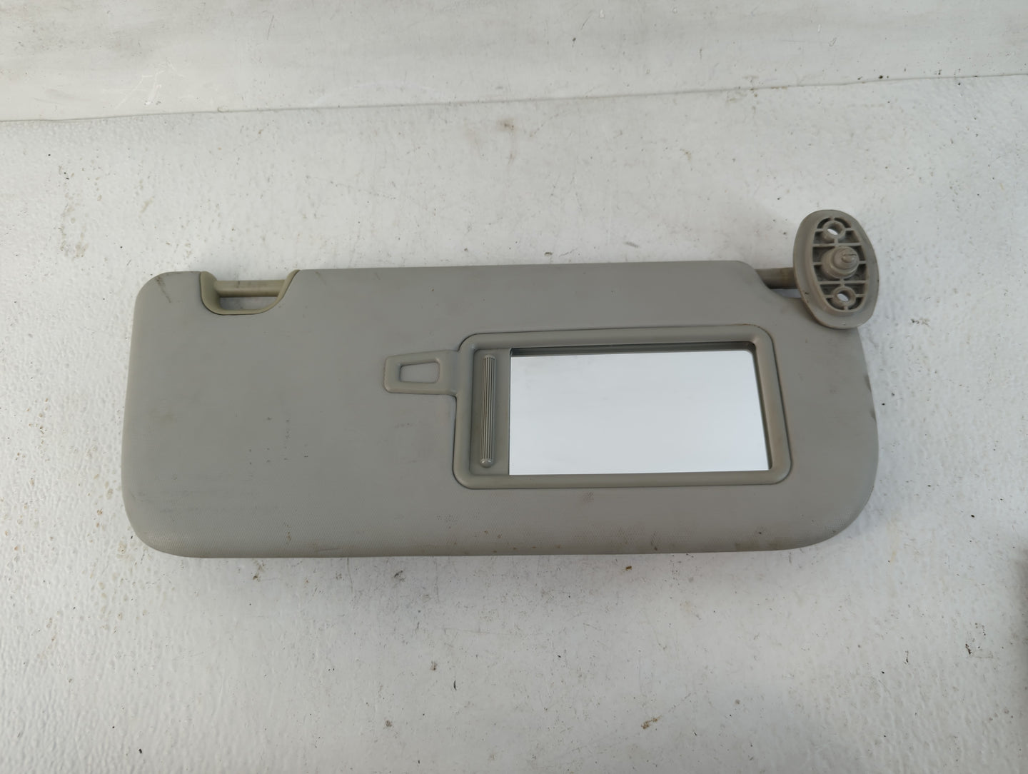 2014-2019 Kia Soul Sun Visor Shade Replacement Passenger Right Mirror Fits Fits 2014 2015 2016 2017 2018 2019 OEM Used Auto 