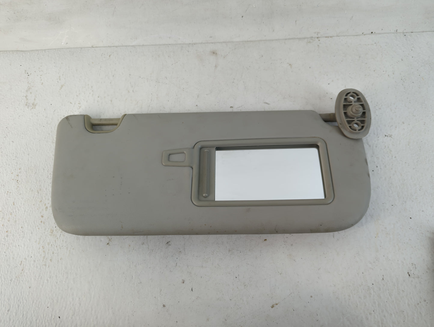 2014-2019 Kia Soul Sun Visor Shade Replacement Passenger Right Mirror Fits Fits 2014 2015 2016 2017 2018 2019 OEM Used Auto 