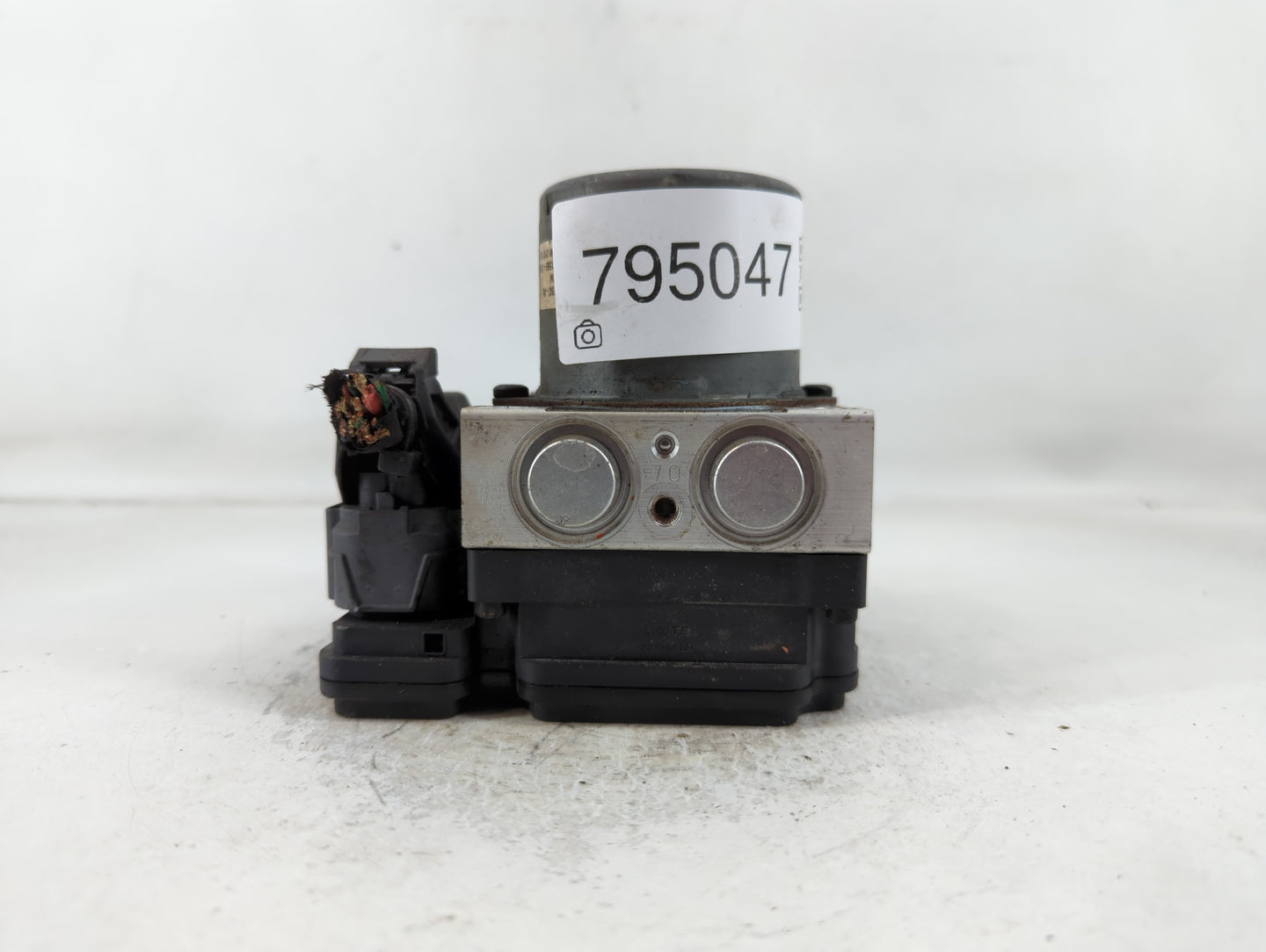 2014-2015 Kia Soul ABS Pump Control Module Replacement P/N:58900-B2506 Fits Fits 2014 2015 OEM Used Auto Parts - Oemusedauto