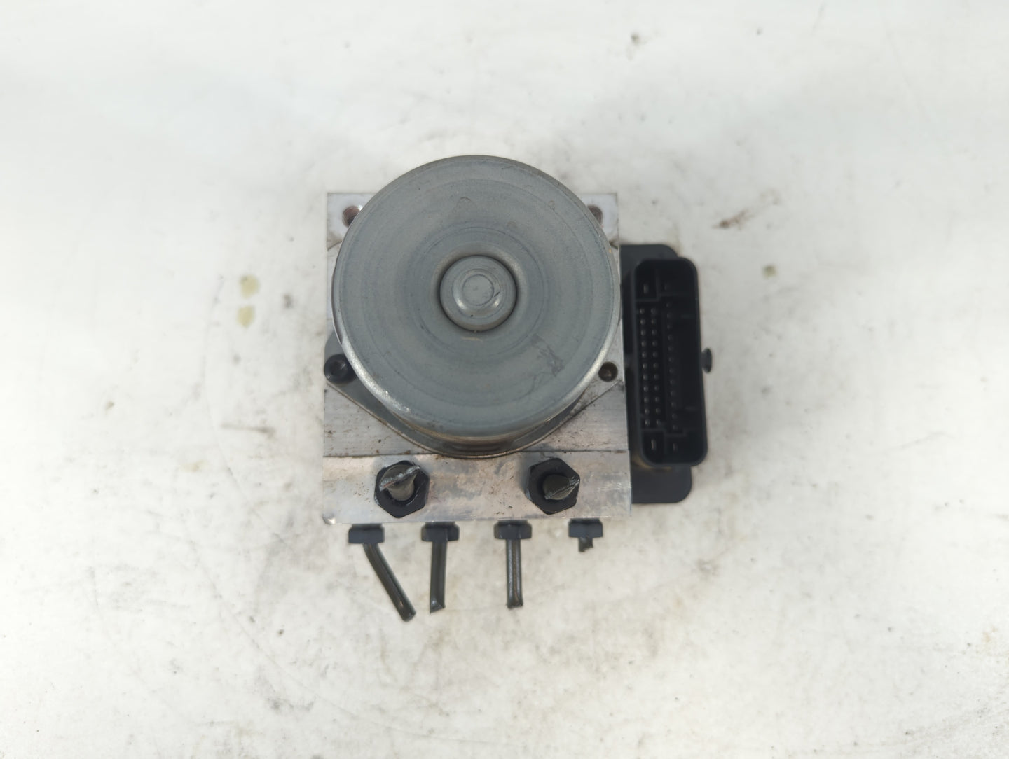 2014-2015 Kia Soul ABS Pump Control Module Replacement P/N:58920-B2506 Fits Fits 2014 2015 OEM Used Auto Parts - Oemusedauto