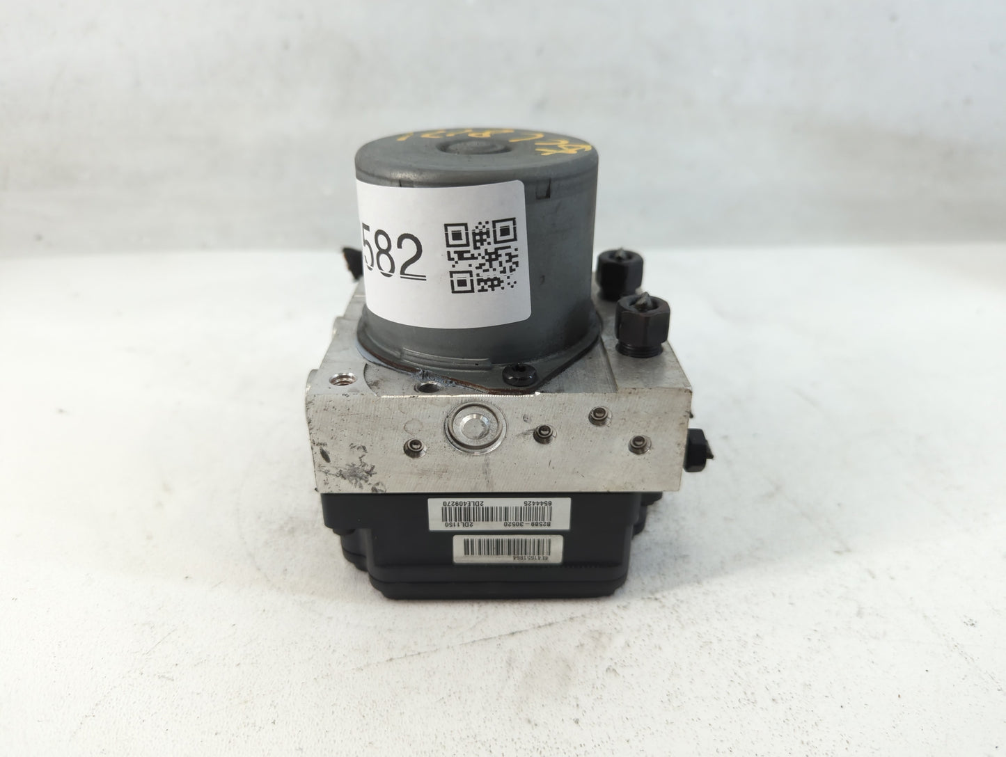2014-2015 Kia Soul ABS Pump Control Module Replacement P/N:58900-B2506 Fits Fits 2014 2015 OEM Used Auto Parts - Oemusedauto