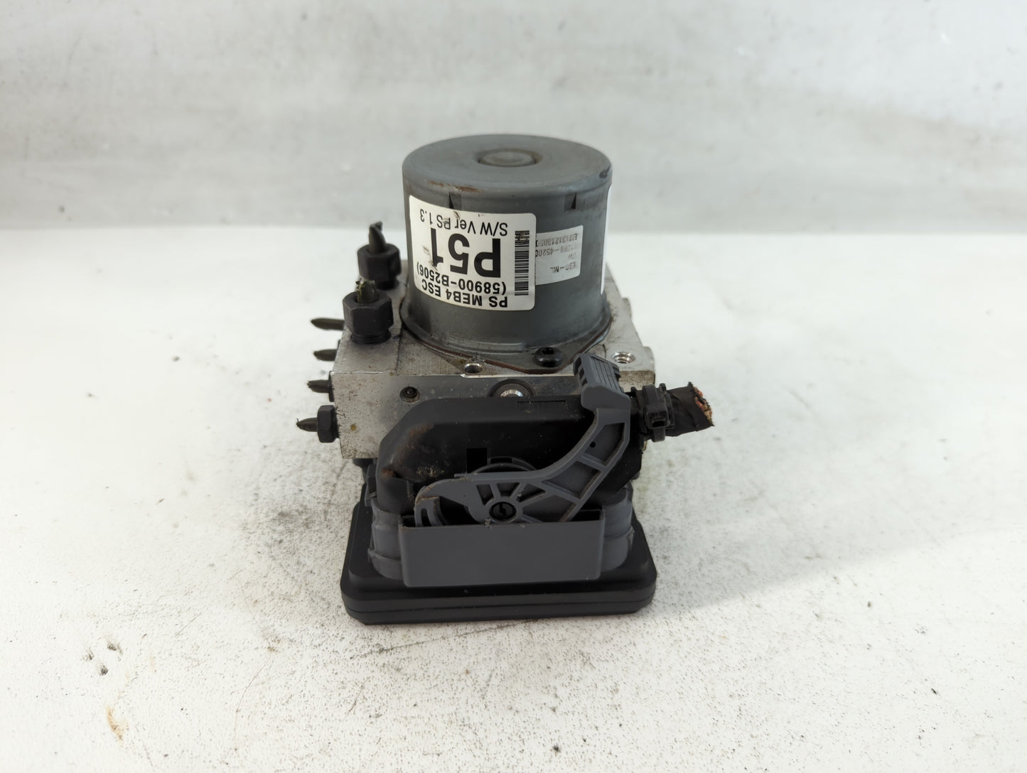 2014-2015 Kia Soul ABS Pump Control Module Replacement P/N:58920-B2506 Fits Fits 2014 2015 OEM Used Auto Parts - Oemusedauto