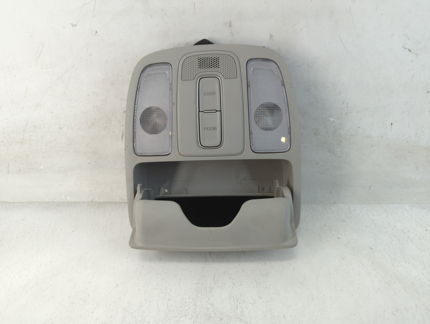 2014-2019 Kia Soul Overhead Roof Console 838866 - Oemusedautoparts1.com