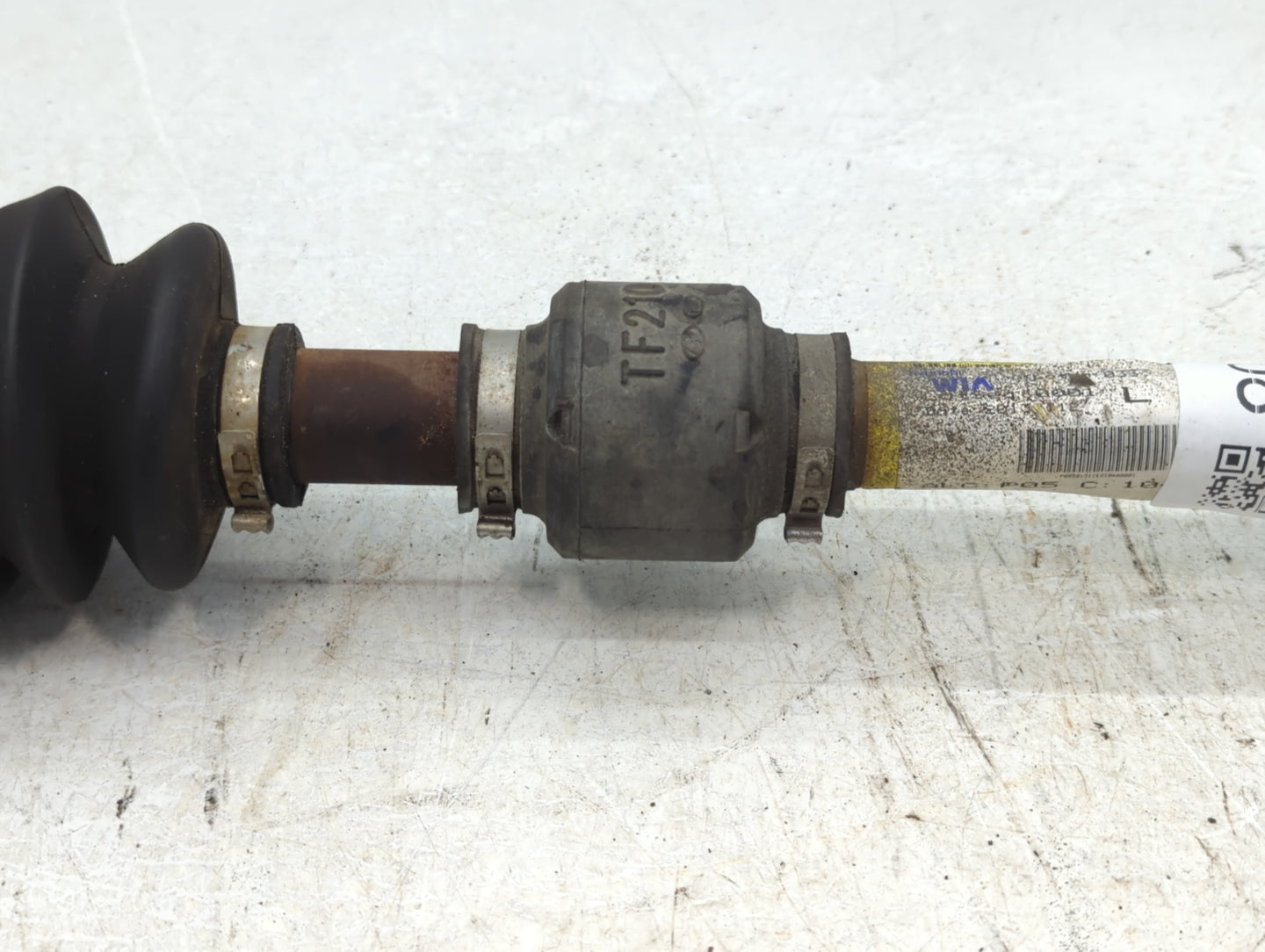 2014-2019 Kia Soul Axle Shaft Front Driver Cv C/v - Oemusedautoparts1.com