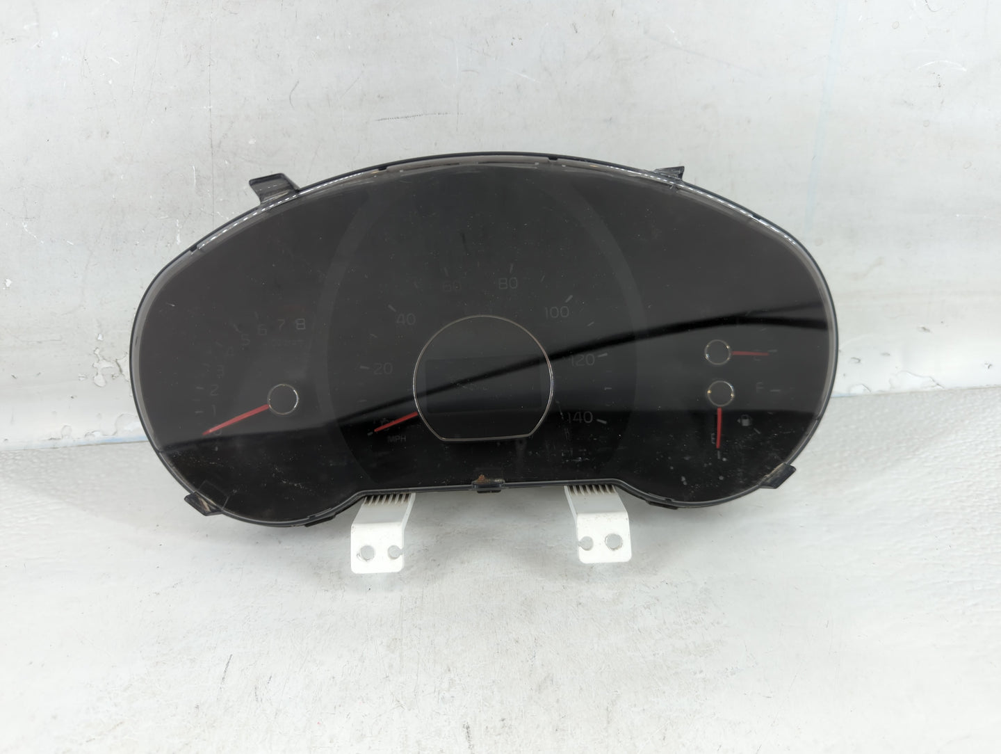 2014-2015 Kia Soul Instrument Cluster Speedometer Gauges P/N:94006-B2540 Fits Fits 2014 2015 OEM Used Auto Parts - Oemusedau