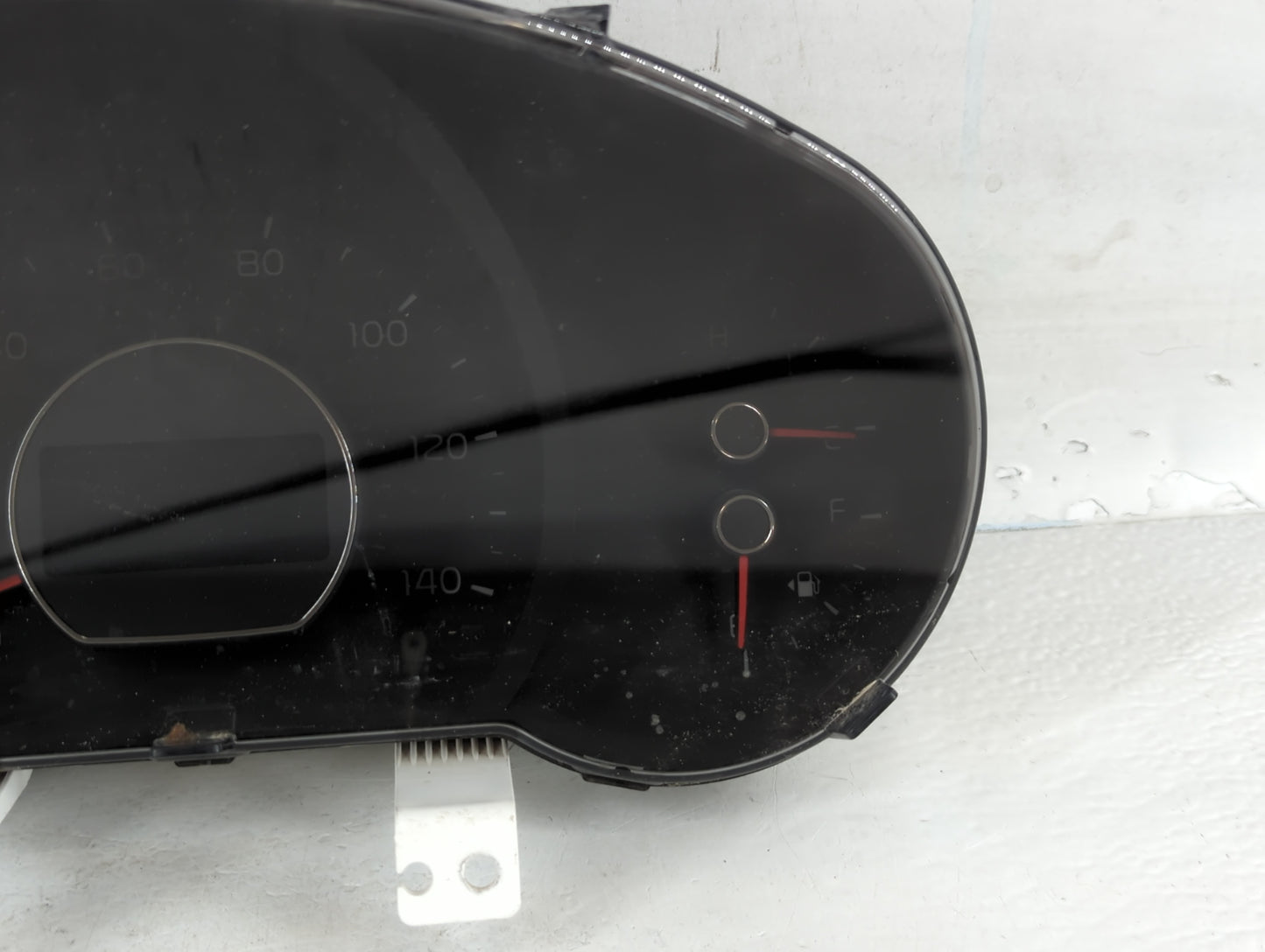 2014-2015 Kia Soul Instrument Cluster Speedometer Gauges P/N:94006-B2540 Fits Fits 2014 2015 OEM Used Auto Parts - Oemusedau