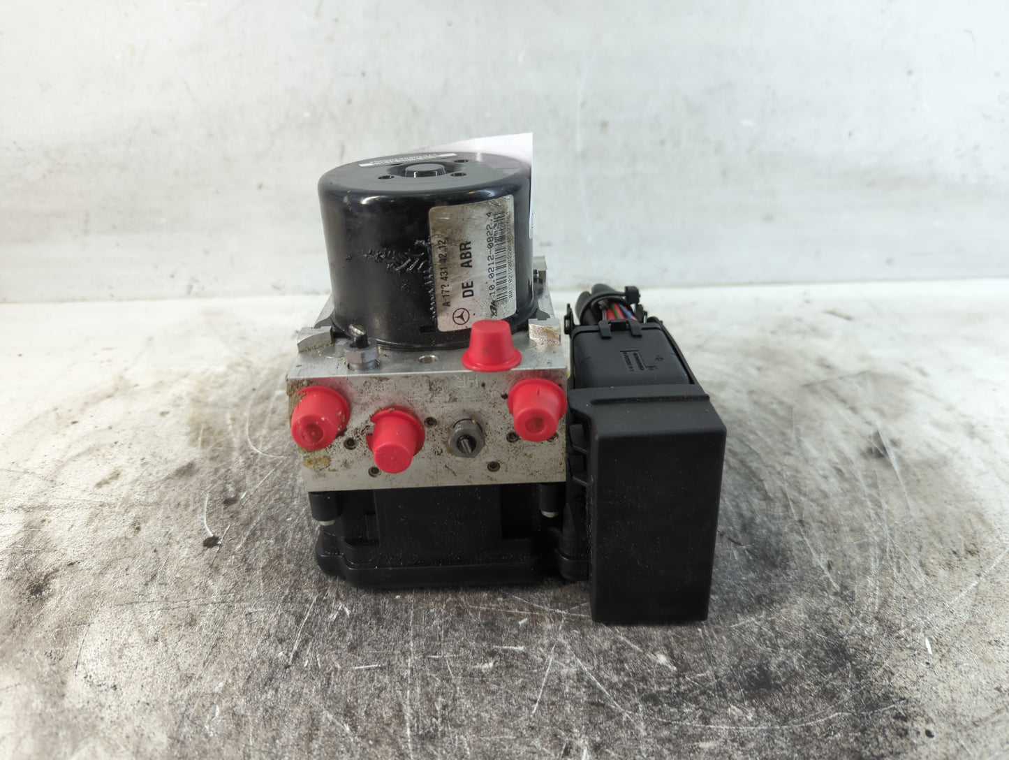 2014 Kia Soul ABS Pump Control Module Replacement P/N:A 172 431 42 12 Fits OEM Used Auto Parts - Oemusedautoparts1.com
