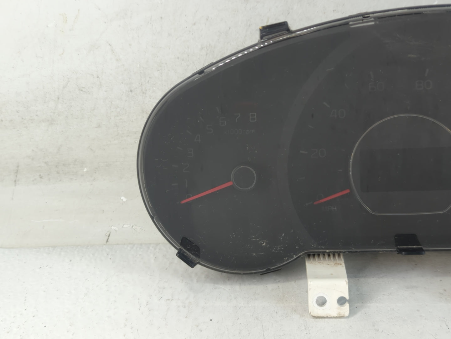2014-2015 Kia Soul Instrument Cluster Speedometer Gauges P/N:94006-B2520 Fits Fits 2014 2015 OEM Used Auto Parts - Oemusedau