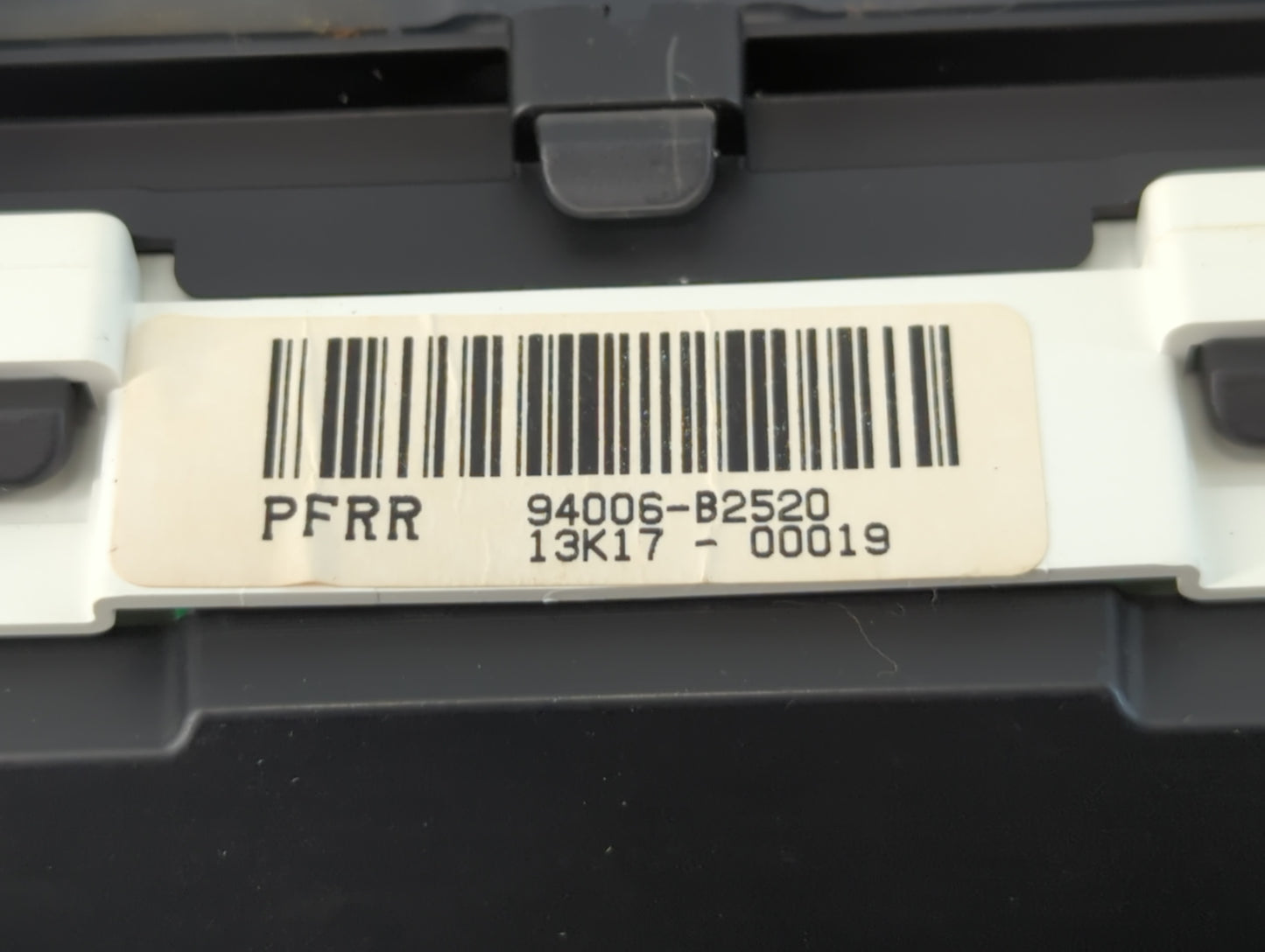 2014-2015 Kia Soul Instrument Cluster Speedometer Gauges P/N:94006-B2520 Fits Fits 2014 2015 OEM Used Auto Parts - Oemusedau