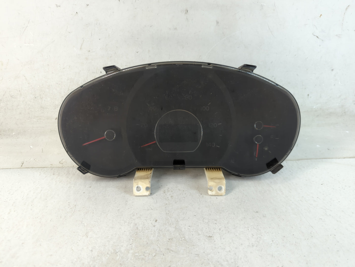 2014-2015 Kia Soul Instrument Cluster Speedometer Gauges P/N:94006-B2510 Fits Fits 2014 2015 OEM Used Auto Parts - Oemusedau