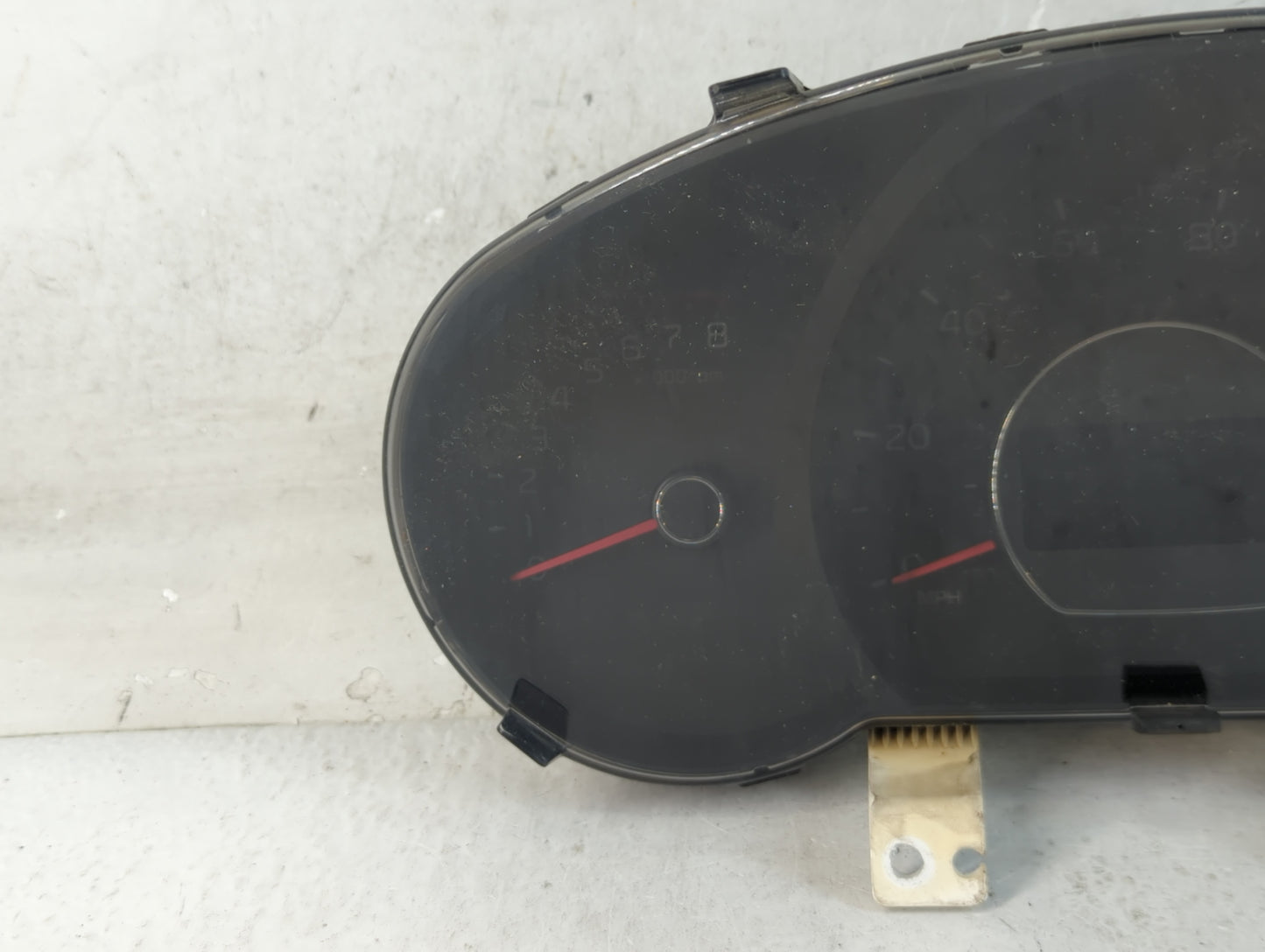 2014-2015 Kia Soul Instrument Cluster Speedometer Gauges P/N:94006-B2510 Fits Fits 2014 2015 OEM Used Auto Parts - Oemusedau