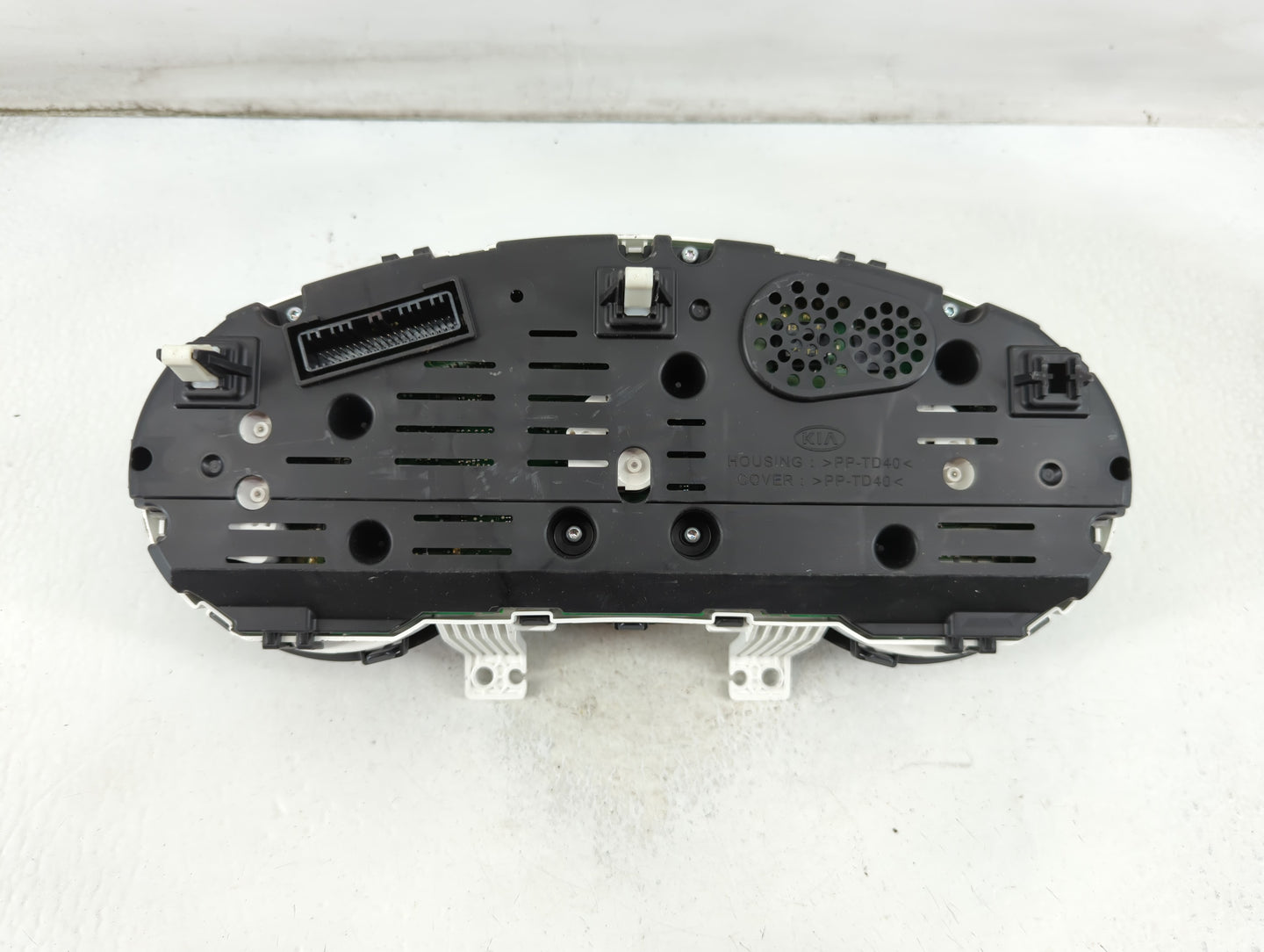 2014-2015 Kia Soul Instrument Cluster Speedometer Gauges P/N:94006-B2510 Fits Fits 2014 2015 OEM Used Auto Parts - Oemusedau