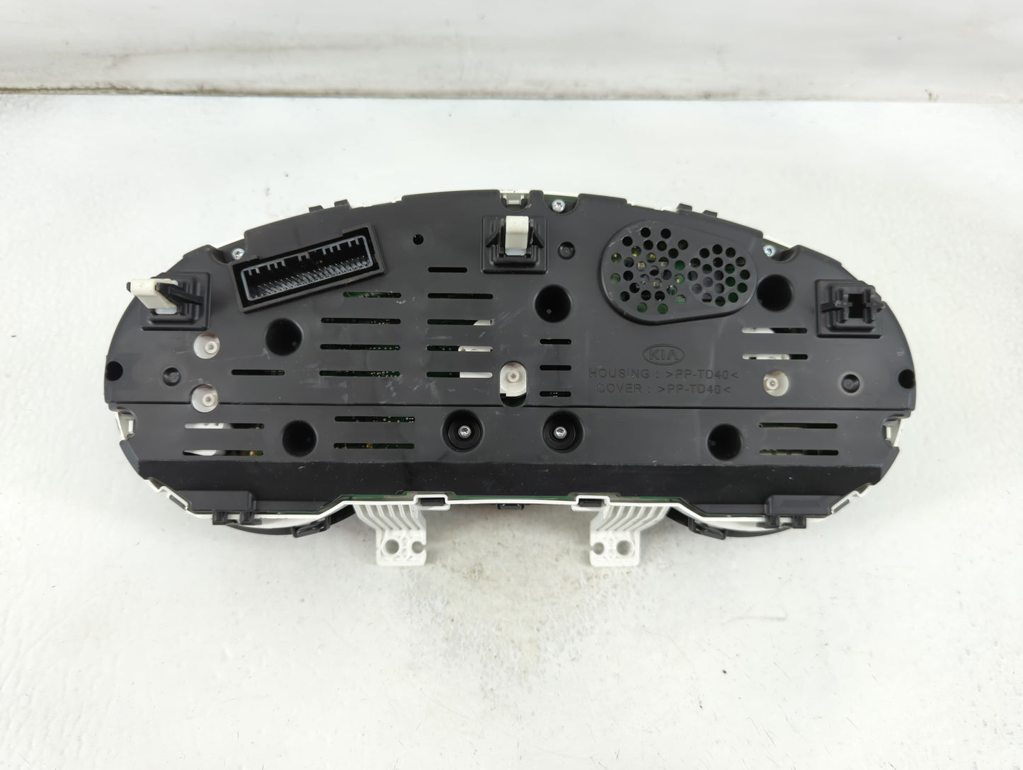 2014-2015 Kia Soul Instrument Cluster Speedometer Gauges P/N:94006-B2510 Fits Fits 2014 2015 OEM Used Auto Parts - Oemusedau