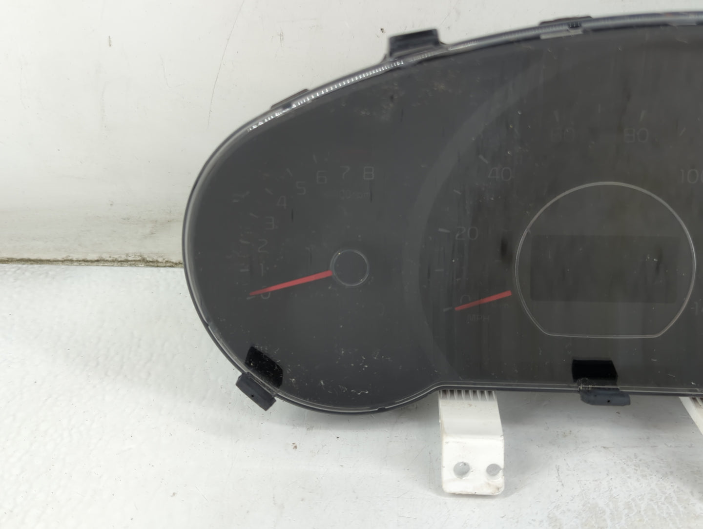 2014-2015 Kia Soul Instrument Cluster Speedometer Gauges P/N:94006-B2510 Fits Fits 2014 2015 OEM Used Auto Parts - Oemusedau