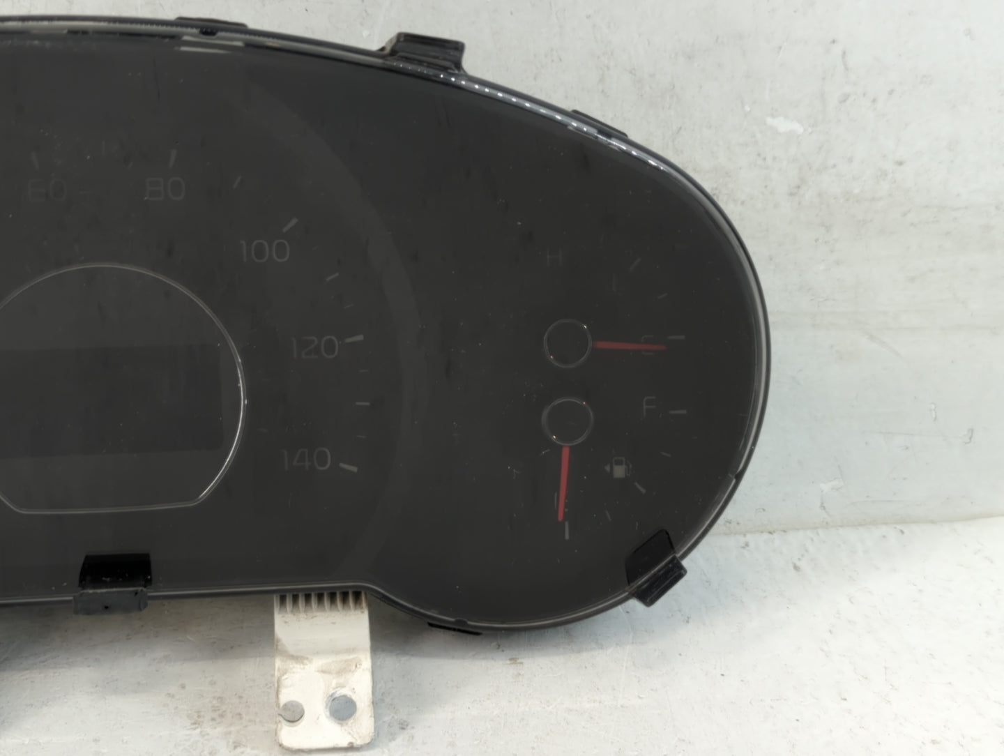 2014-2015 Kia Soul Instrument Cluster Speedometer Gauges P/N:94006-B2510 Fits Fits 2014 2015 OEM Used Auto Parts - Oemusedau