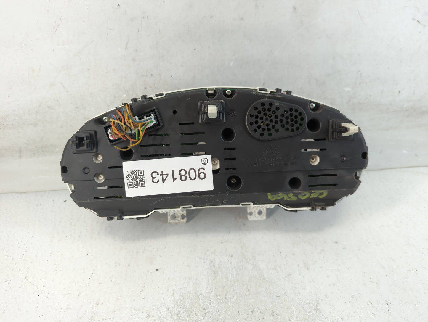 2014-2015 Kia Soul Instrument Cluster Speedometer Gauges P/N:94006-B2510 Fits Fits 2014 2015 OEM Used Auto Parts - Oemusedau