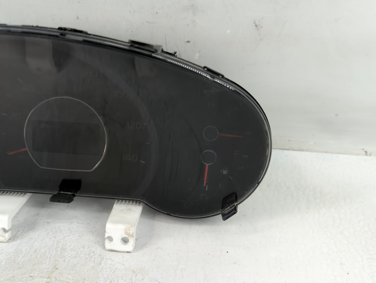 2014-2015 Kia Soul Instrument Cluster Speedometer Gauges P/N:94006-B2510 Fits Fits 2014 2015 OEM Used Auto Parts - Oemusedau