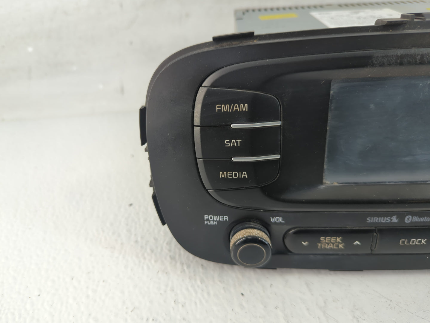 2014-2016 Kia Soul Radio AM FM Cd Player Receiver Replacement P/N:96160-B2020CA Fits Fits 2014 2015 2016 OEM Used Auto Parts