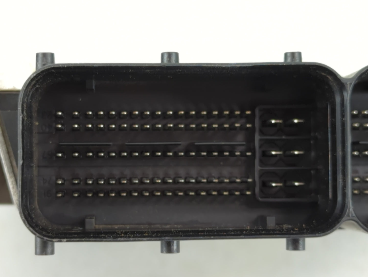 2014-2016 Kia Sportage PCM Engine Control Computer ECU ECM PCU OEM P/N:39137-2GCD5 Fits Fits 2014 2015 2016 OEM Used Auto Pa
