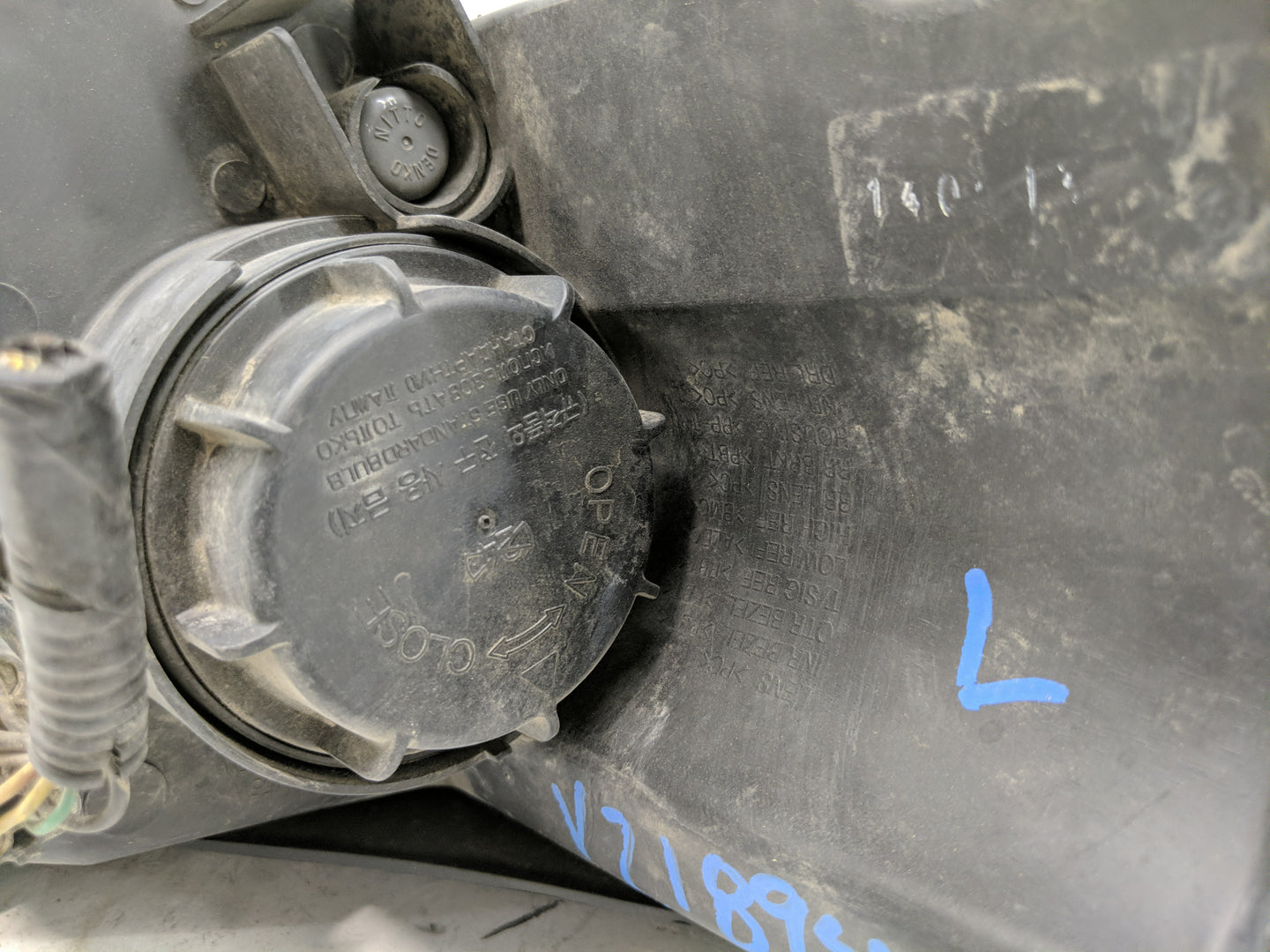 2014 Kia Sportage Driver Left Oem Head Light Headlight Lamp - Oemusedautoparts1.com