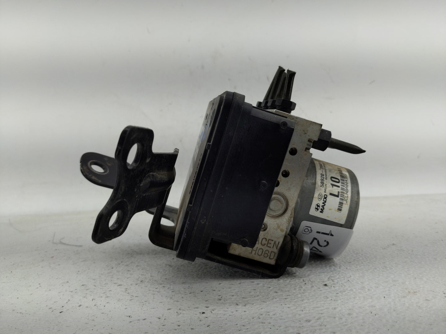 2014-2016 Kia Sportage ABS Pump Control Module Replacement P/N:58920-3W810 BE6003O305 Fits Fits 2014 2015 2016 OEM Used Auto