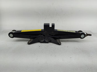 compare product 2014 Kia Sportage Spare Scissor Car Jack