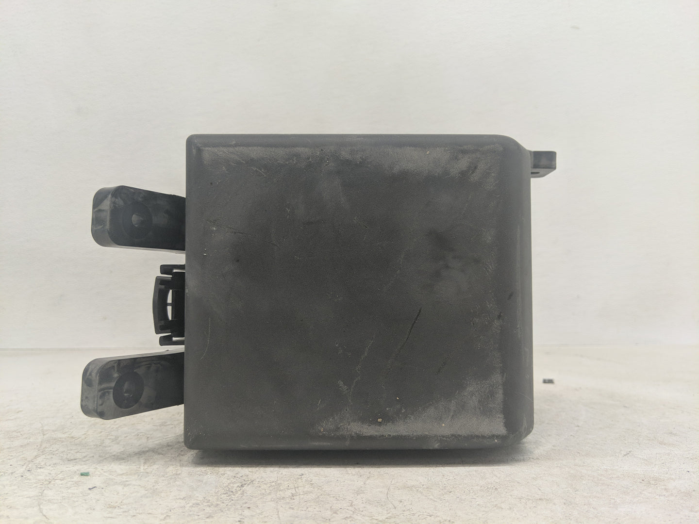 2014-2016 Kia Sportage Fusebox Fuse Box Panel Relay Module Fits Fits 2014 2015 2016 OEM Used Auto Parts - Oemusedautoparts1.