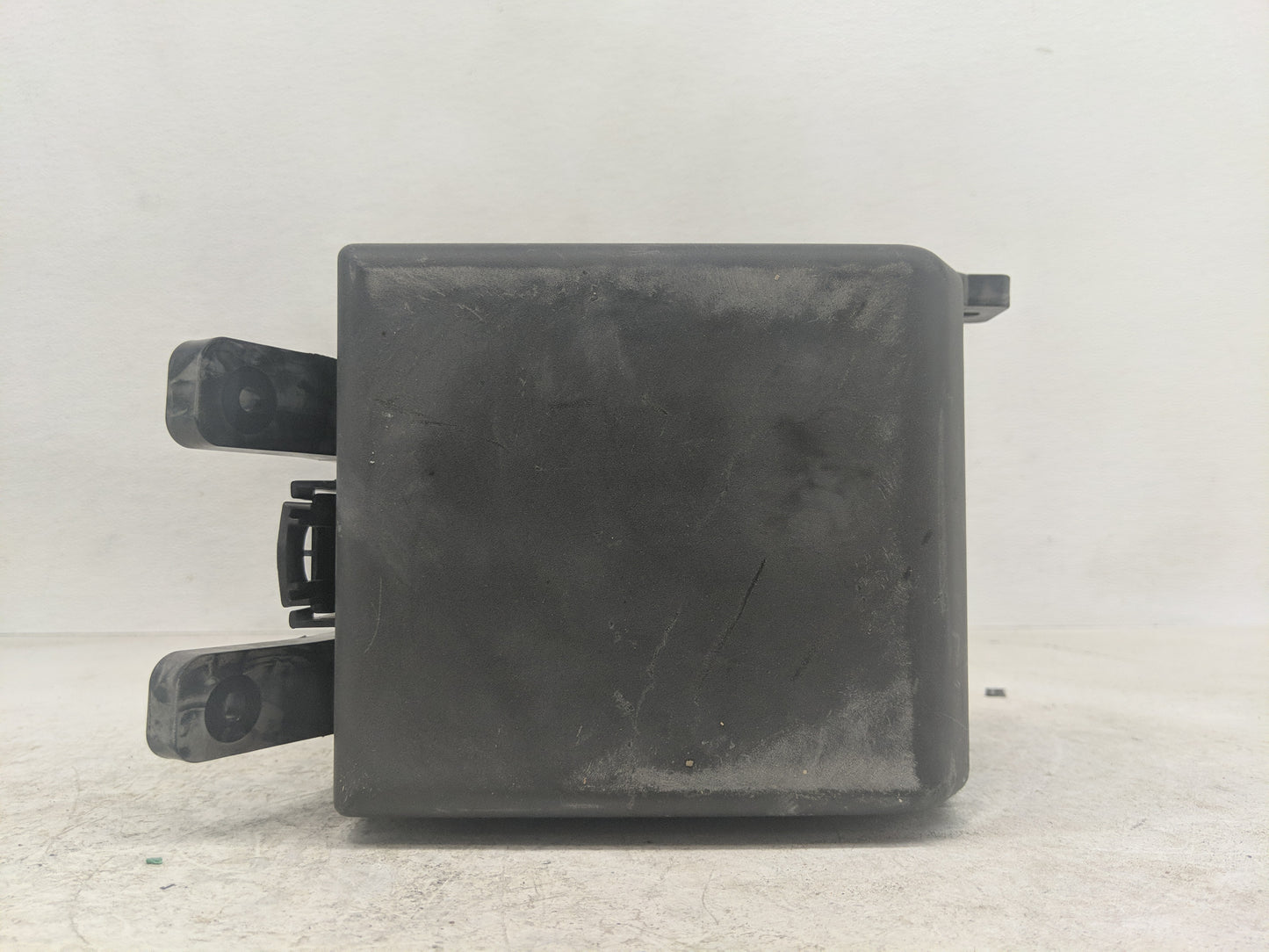 2014-2016 Kia Sportage Fusebox Fuse Box Panel Relay Module Fits Fits 2014 2015 2016 OEM Used Auto Parts - Oemusedautoparts1.