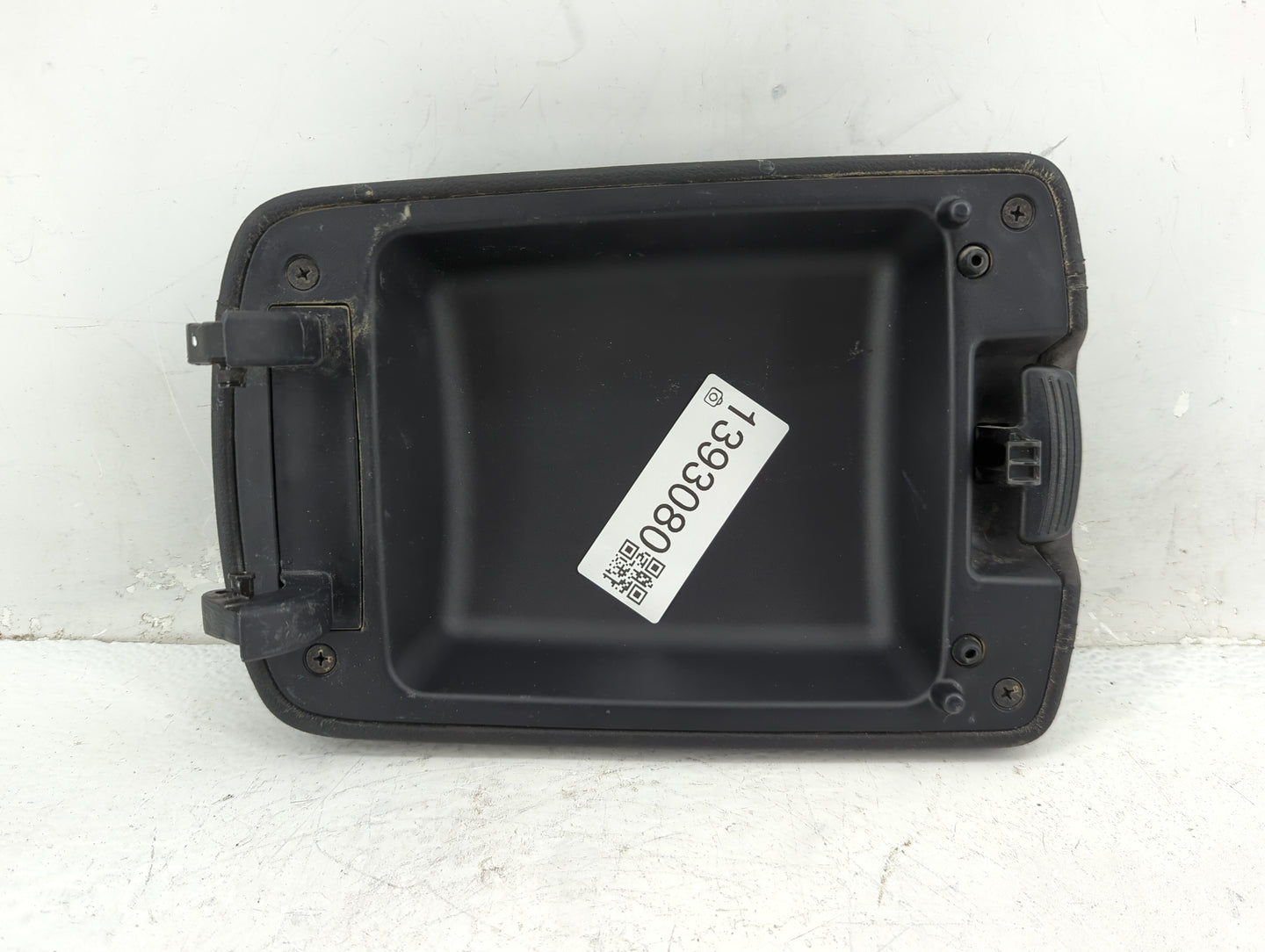 2014 Kia Sportage Center Console Armrest Cover Lid Fits OEM Used Auto Parts - Oemusedautoparts1.com