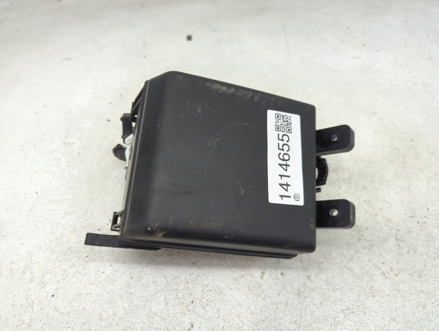 2014-2016 Kia Sportage Fusebox Fuse Box Panel Relay Module P/N:913633W070 Fits Fits 2014 2015 2016 OEM Used Auto Parts - Oem