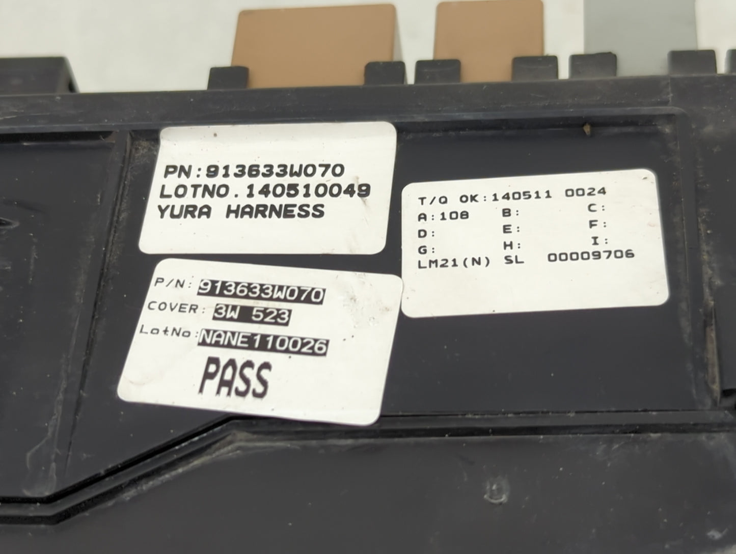 2014-2016 Kia Sportage Fusebox Fuse Box Panel Relay Module P/N:913633W070 Fits Fits 2014 2015 2016 OEM Used Auto Parts - Oem