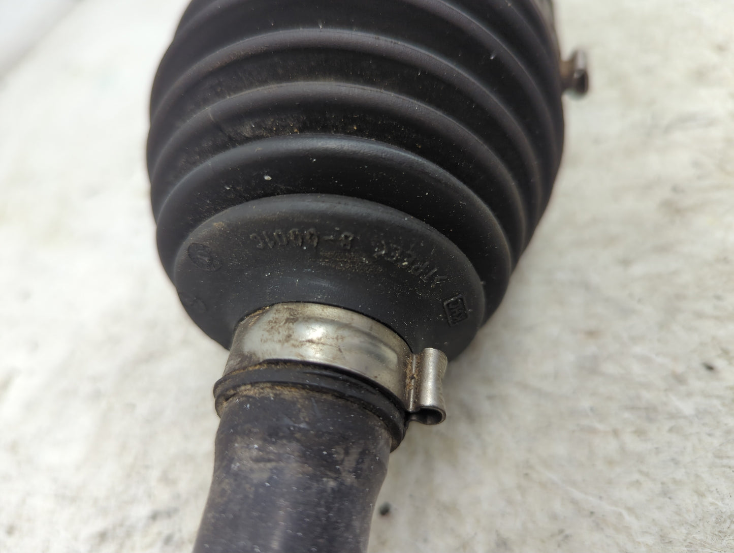 2014-2016 Kia Sportage Axle Shaft Front Driver Cv C/v - Oemusedautoparts1.com