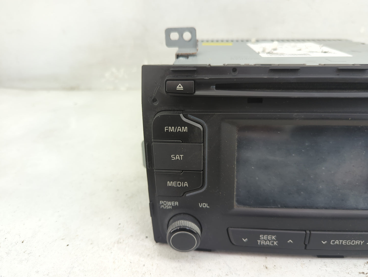 2014-2016 Kia Sportage Radio AM FM Cd Player Receiver Replacement P/N:96190-3W910WK Fits Fits 2014 2015 2016 OEM Used Auto P