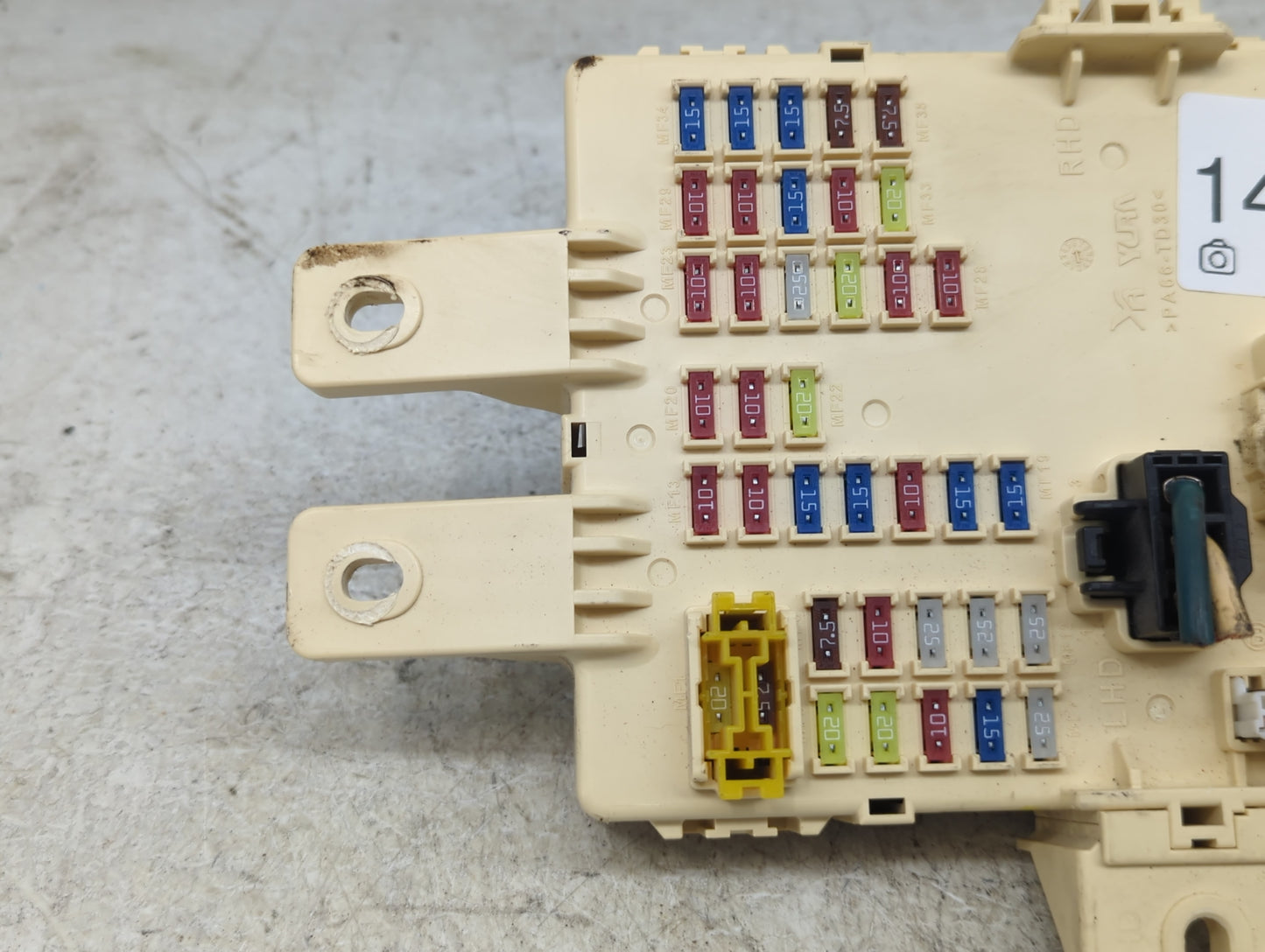 2014-2016 Kia Sportage Fusebox Fuse Box Panel Relay Module P/N:91950-3W013 Fits Fits 2014 2015 2016 OEM Used Auto Parts - Oe