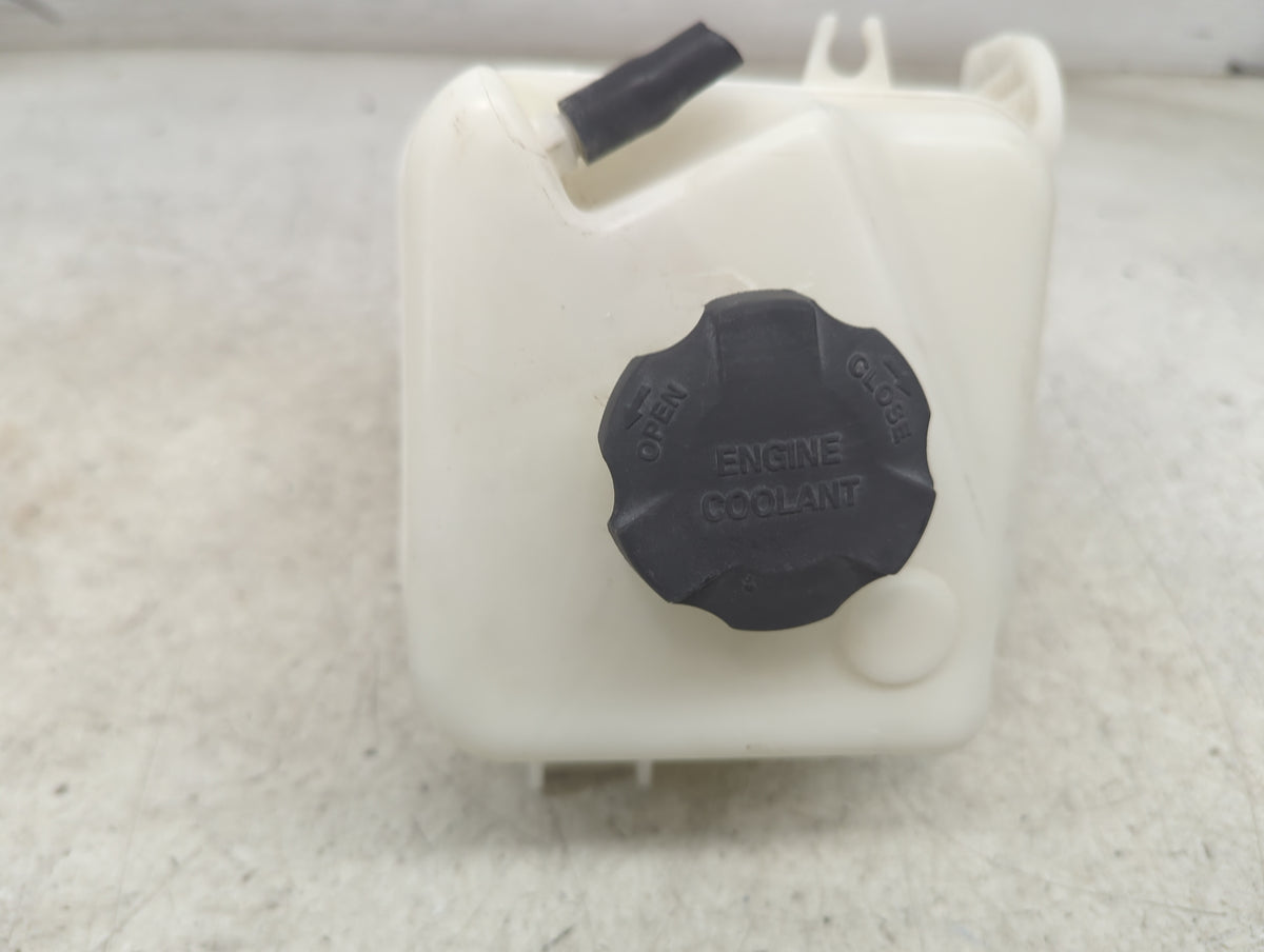 2014-2016 Kia Sportage Radiator Coolant Overflow Expansion Tank Bottle - Oemusedautoparts1.com