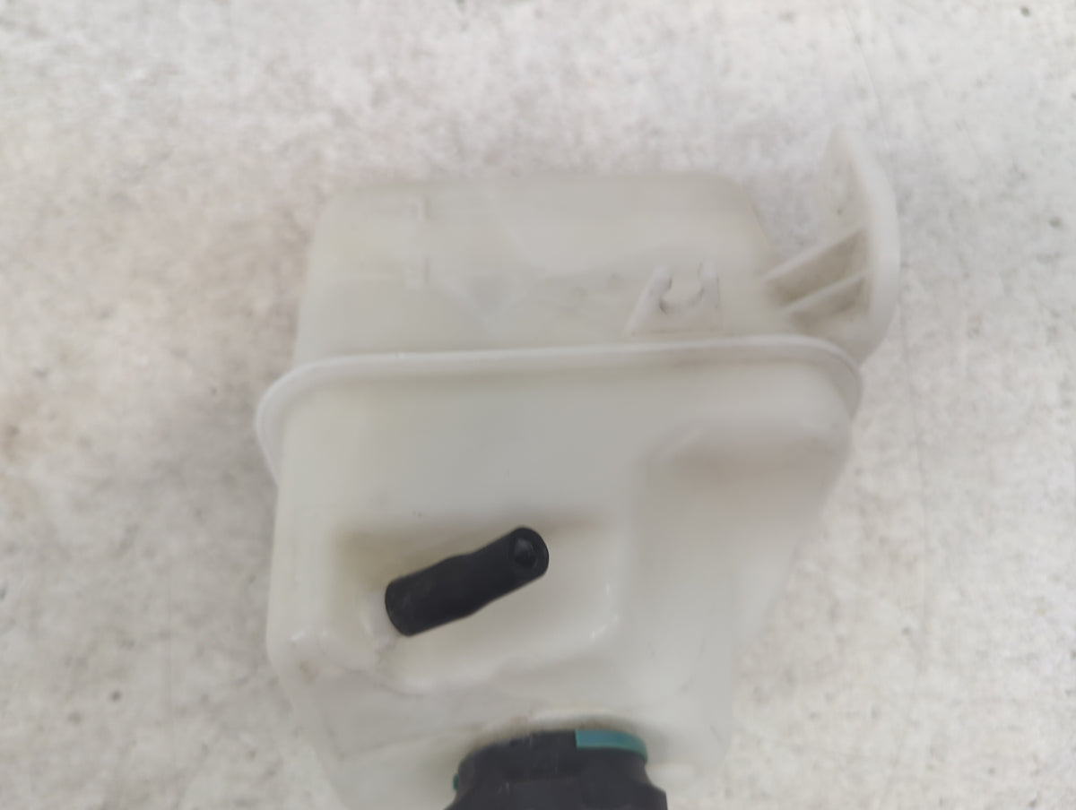 2014-2016 Kia Sportage Radiator Coolant Overflow Expansion Tank Bottle - Oemusedautoparts1.com