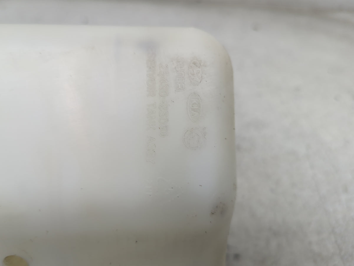2014-2016 Kia Sportage Radiator Coolant Overflow Expansion Tank Bottle - Oemusedautoparts1.com