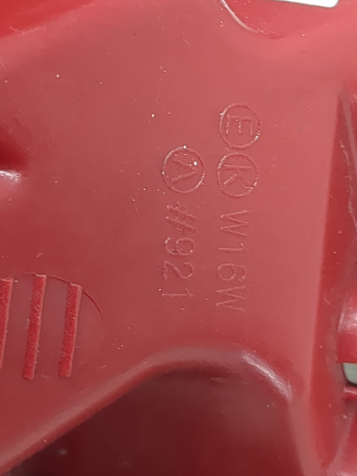 2014-2016 Kia Sportage Tail Light Assembly Driver Left OEM Fits Fits 2014 2015 2016 OEM Used Auto Parts - Oemusedautoparts1.