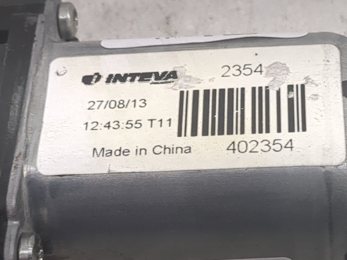 2011-2016 Kia Sportage Passenger Front Right Power Window Motor - Oemusedautoparts1.com