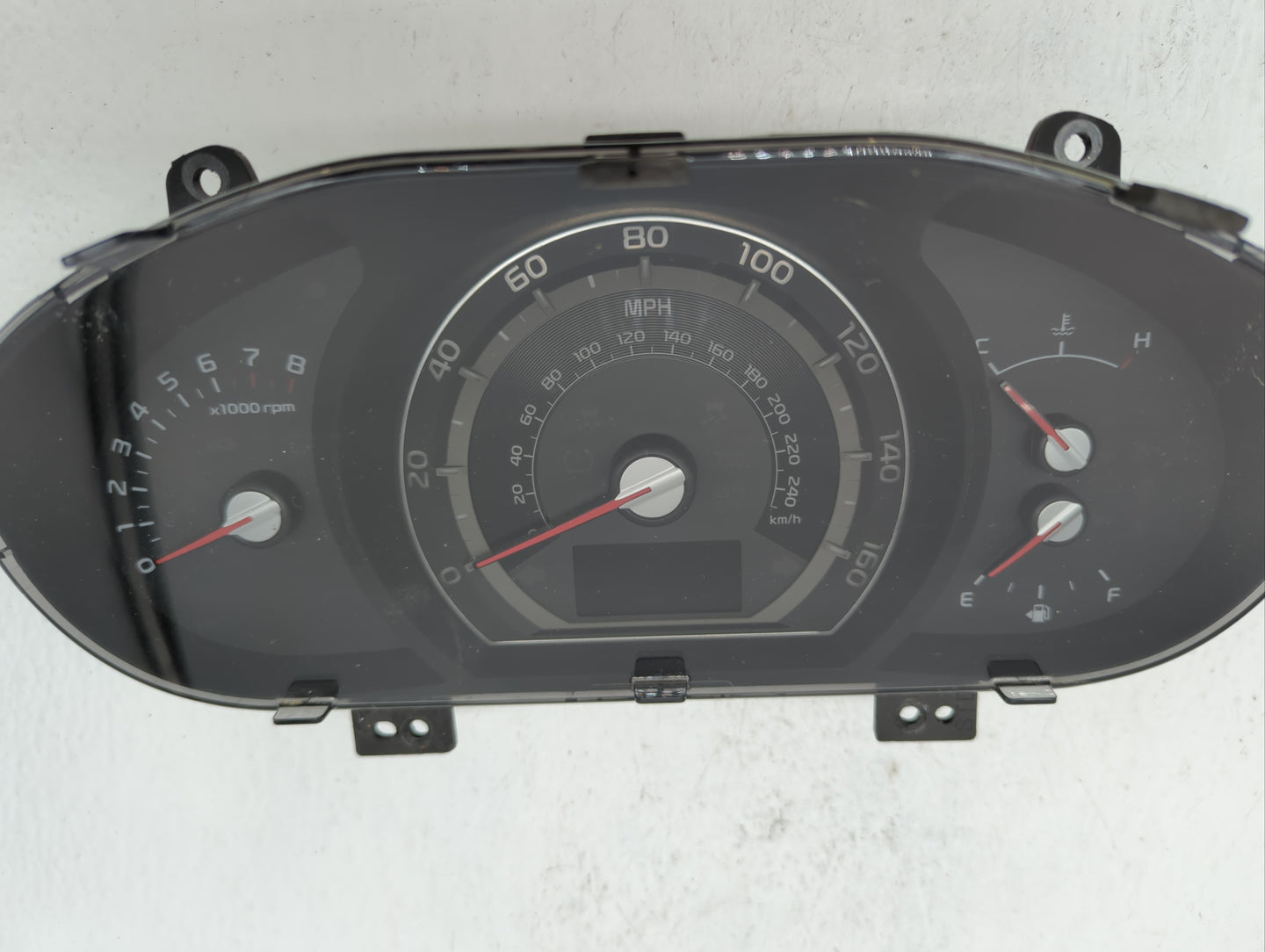 2014-2016 Kia Sportage Instrument Cluster Speedometer Gauges P/N:94021-3W020 94021-3W025 Fits Fits 2014 2015 2016 OEM Used A