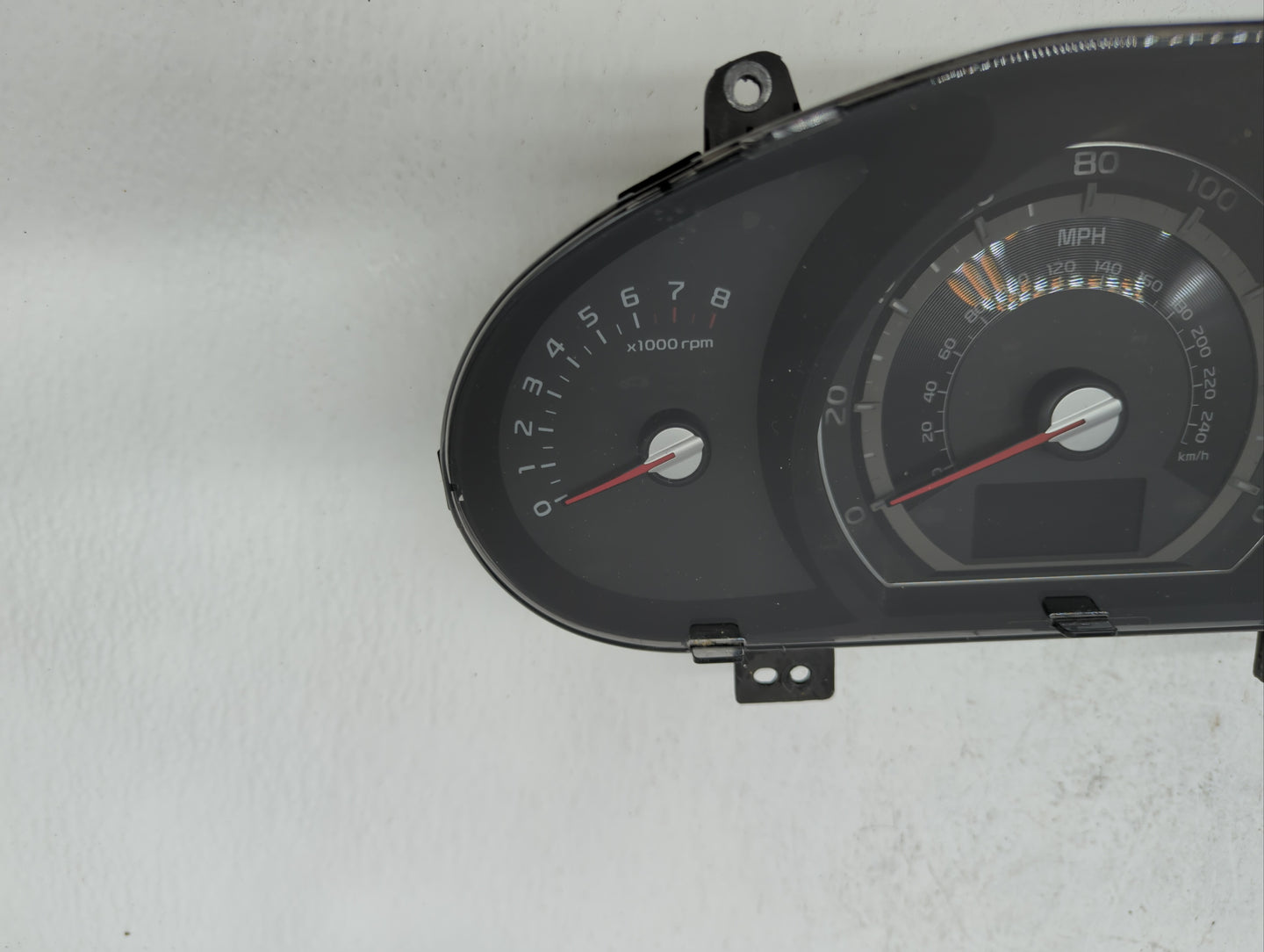 2014-2016 Kia Sportage Instrument Cluster Speedometer Gauges P/N:94021-3W020 94021-3W025 Fits Fits 2014 2015 2016 OEM Used A