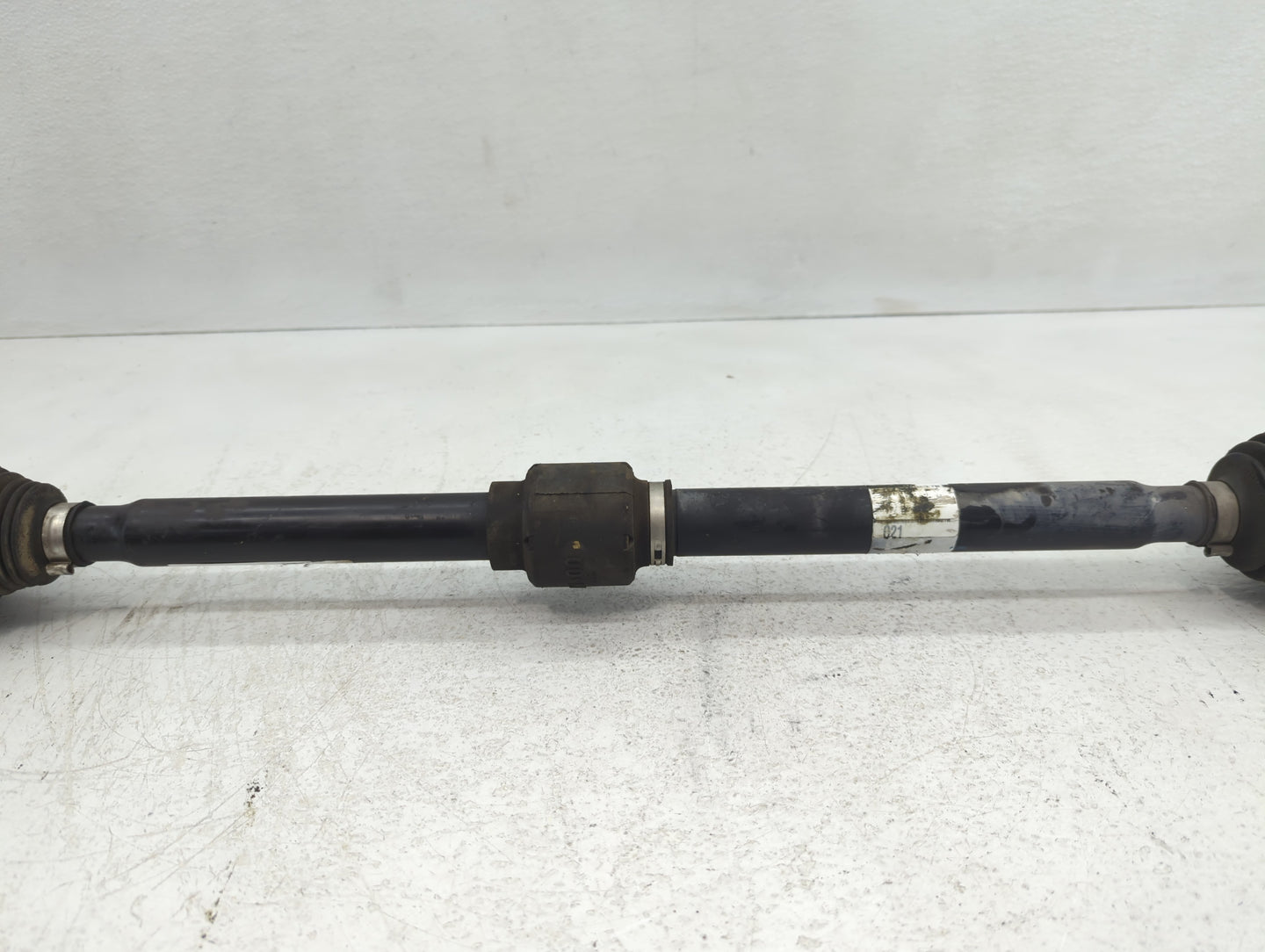 2014-2016 Kia Sportage Axle Shaft Front Passenger Cv C/v - Oemusedautoparts1.com