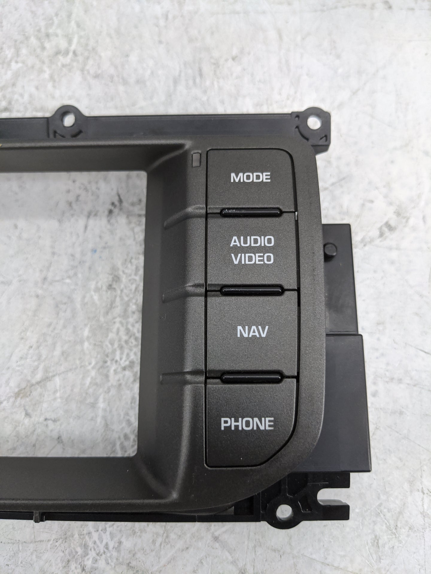 Land Rover Evoque Radio Control Panel Black - Oemusedautoparts1.com