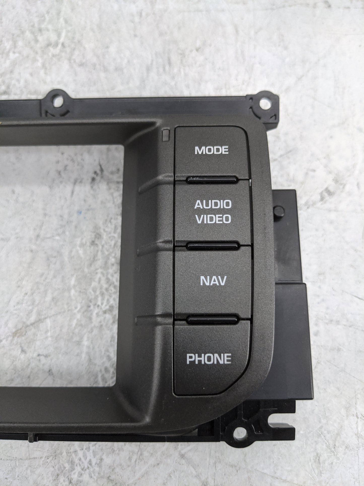 Land Rover Evoque Radio Control Panel Black - Oemusedautoparts1.com