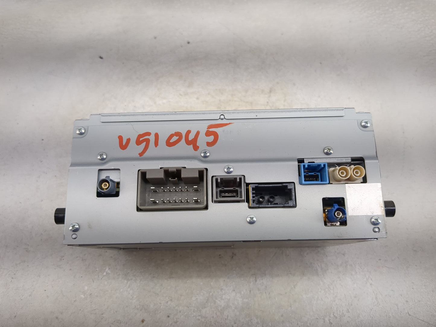 2014 Land Rover Evoque Radio AM FM Cd Player Receiver Replacement P/N:BVJG102C CF6N-18C815-JH Fits Fits 2012 2013 2015 2016 