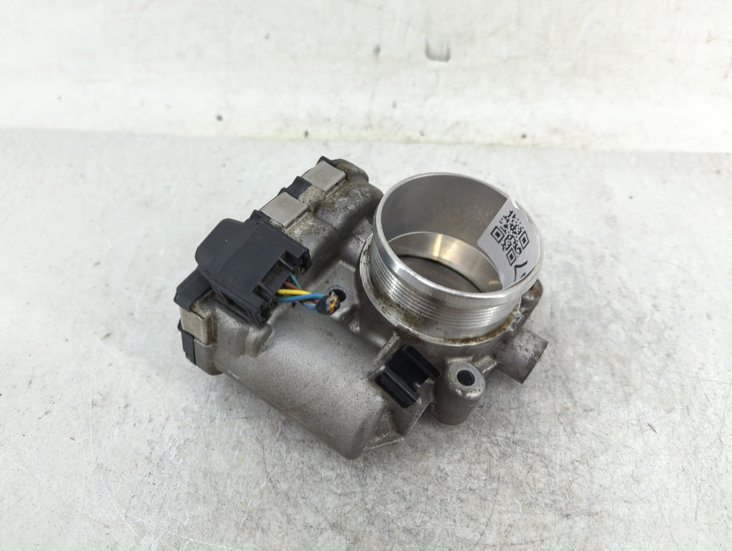 2013-2015 Land Rover Lr2 Throttle Body P/N:0 280 750 556 AG9E-9F991-AA Fits Fits 2012 2013 2014 2015 OEM Used Auto Parts - O