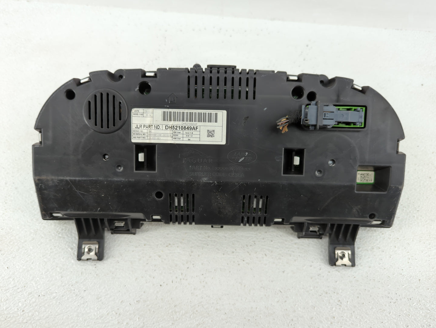 2013-2015 Land Rover Lr2 Instrument Cluster Speedometer Gauges P/N:DH52-10849-AF DH52-10849-AE Fits Fits 2013 2014 2015 OEM 
