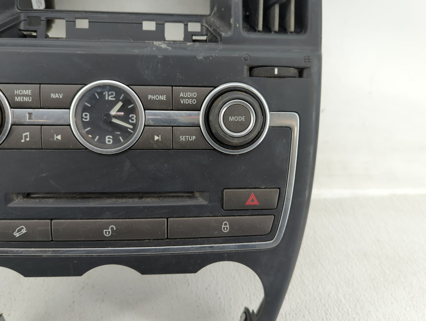 2013-2015 Land Rover Lr2 Radio Control Panel - Oemusedautoparts1.com