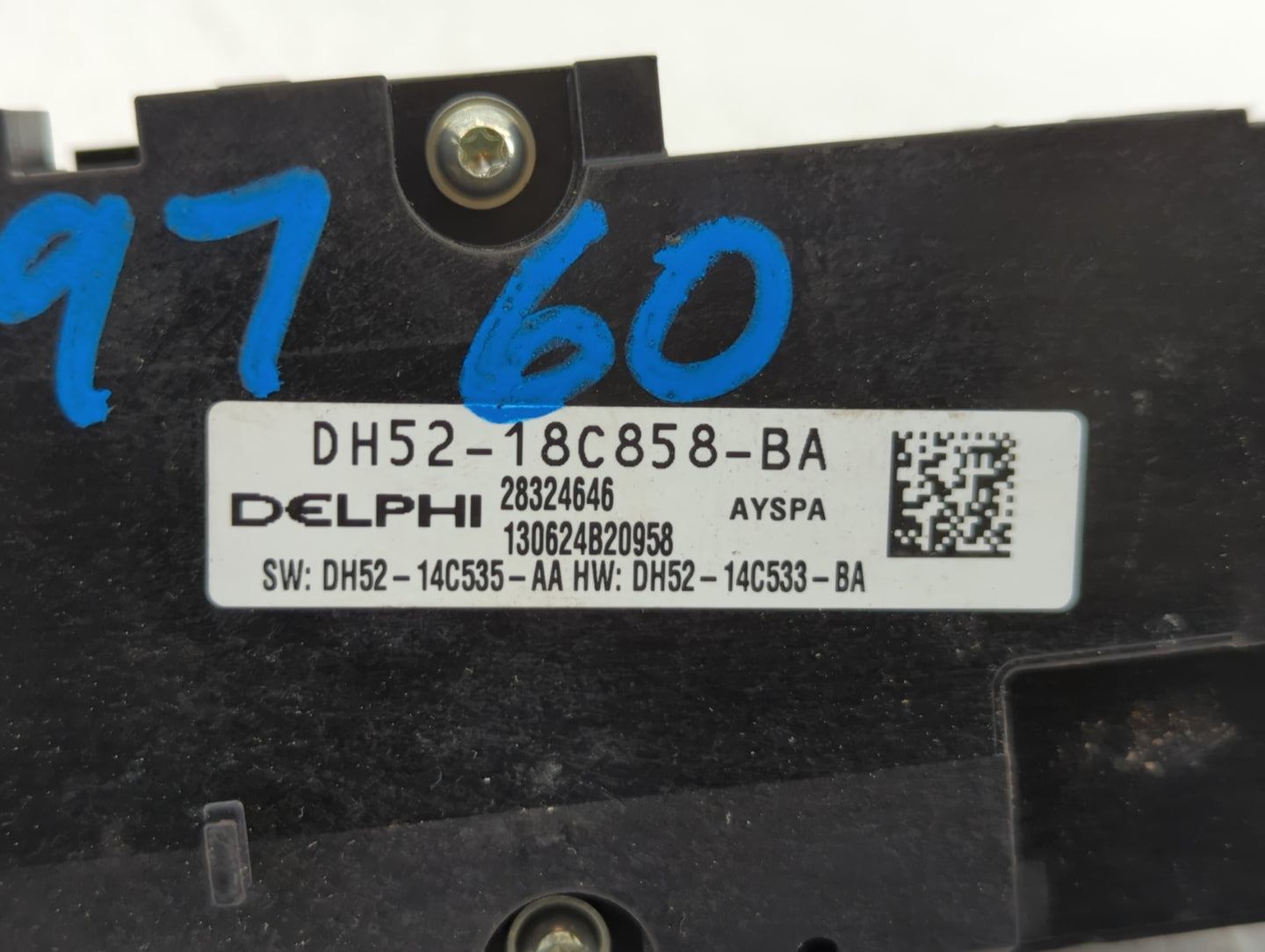 2013-2015 Land Rover Lr2 Radio Control Panel - Oemusedautoparts1.com